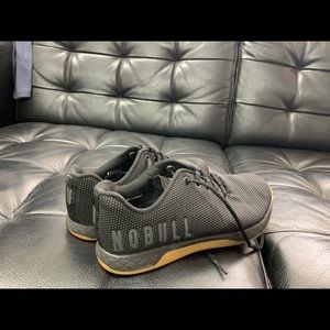 No Bulls women’s size 7